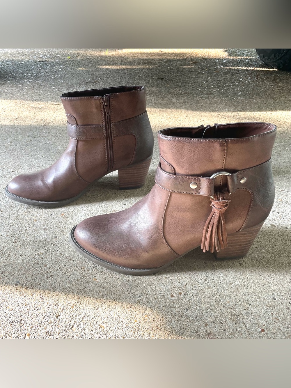 American Eagle Brown Faux Leather Womens Ankle Boots Western Tassel Boho Sz 9.5